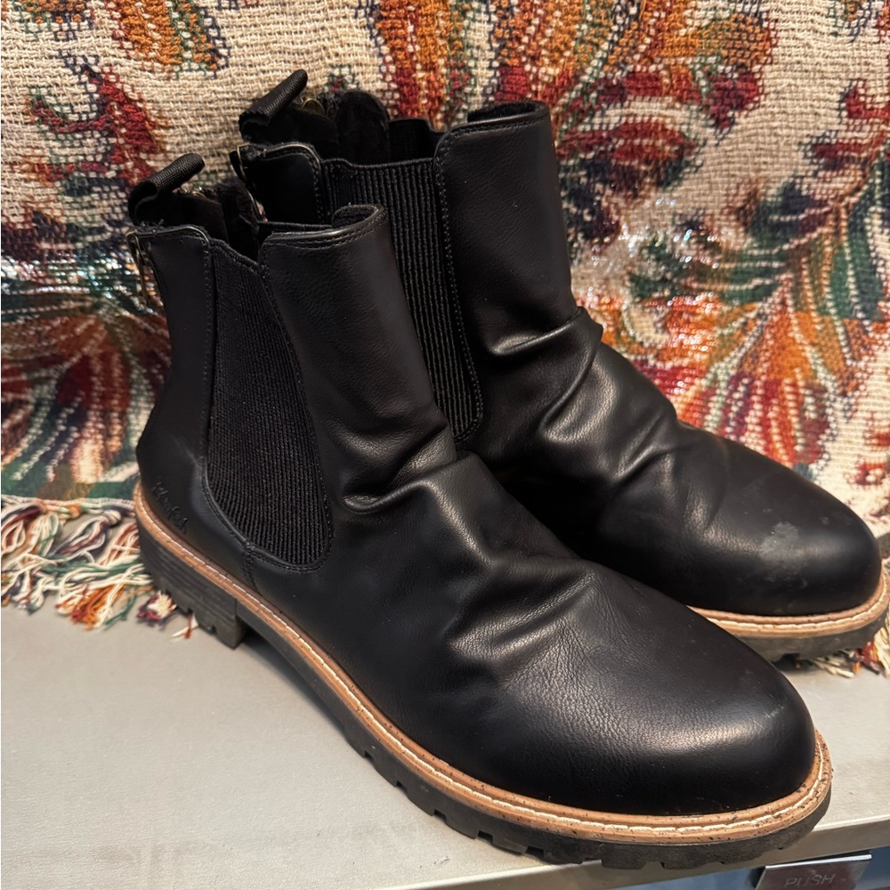 EUC Women's Blowfish Black Ankle Boots Size 11